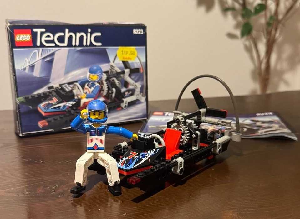 LEGO 8223 Technic Powerboat Columbia Лего Моторная лодка Columbia