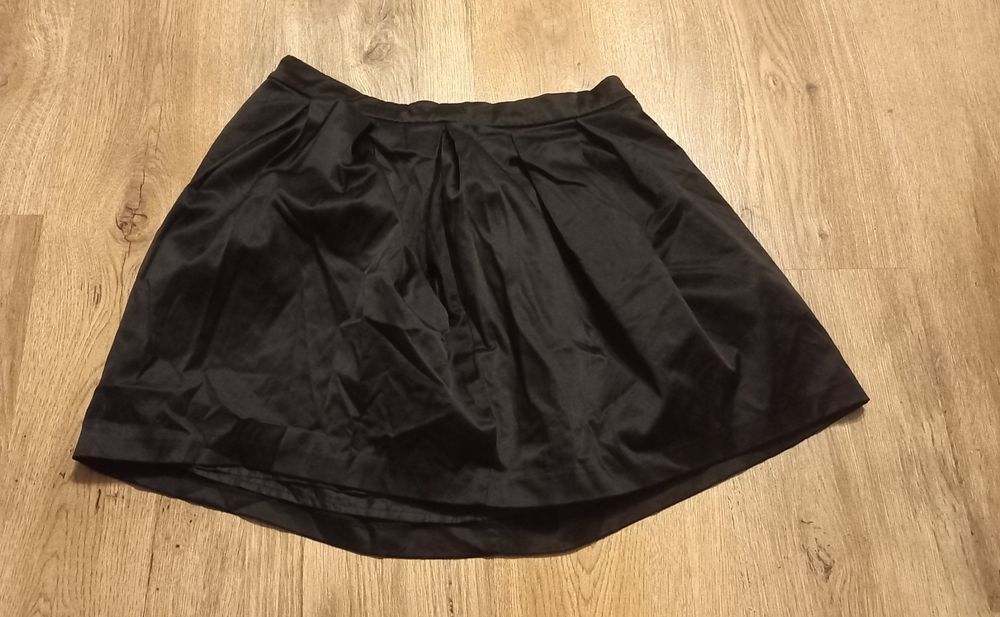 Spódniczka dziewczęca dla nastolatki rozmiar 164 cm czarna