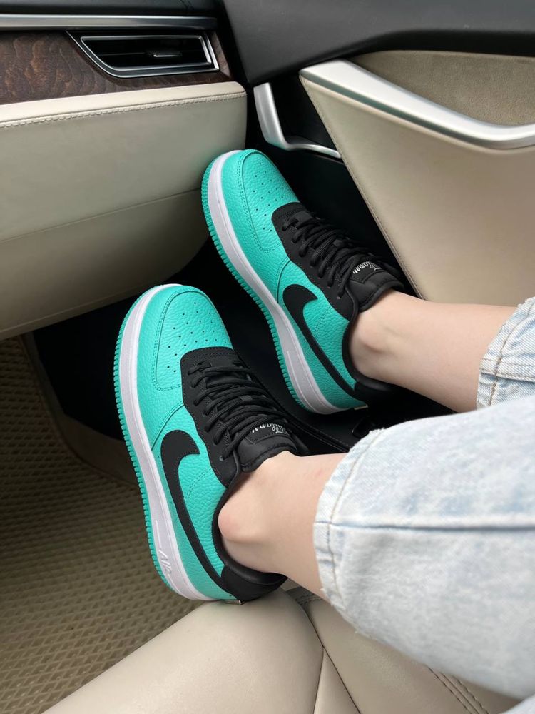 Nike Air Force 1 Tiffany & Co