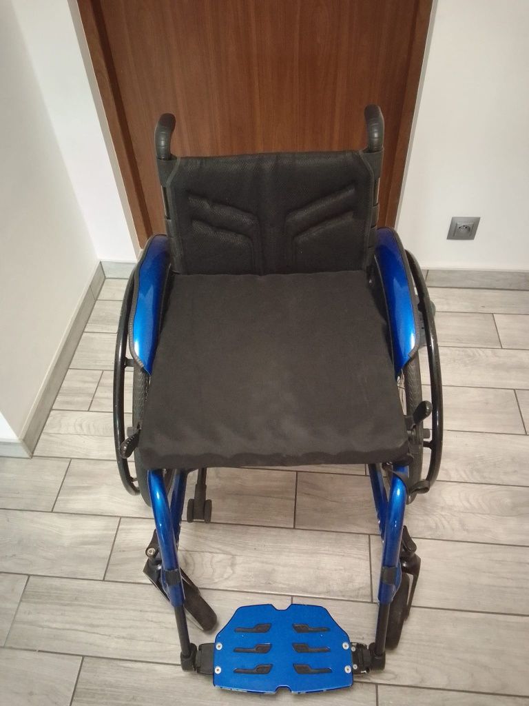 Wózek inwalidzki aktywny Modelu OTTOBOCK