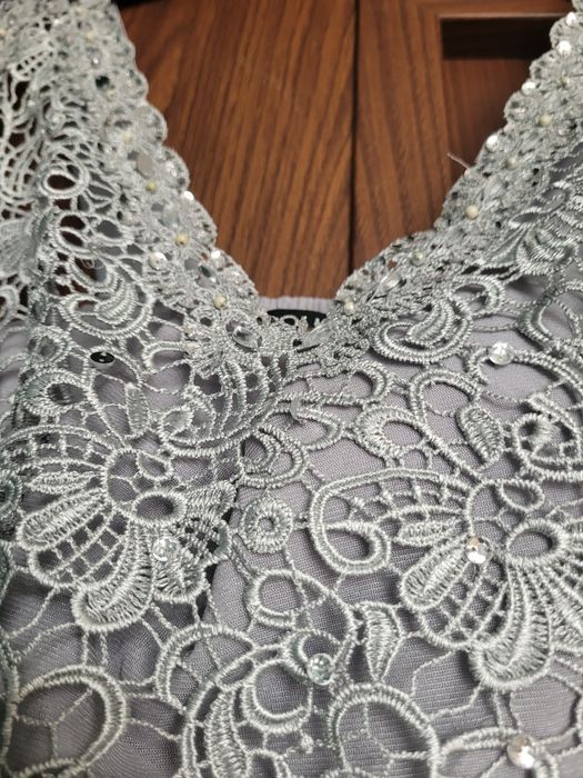 Quiz szara sukienka tiul gipiura cekiny wesele komunia S
Quiz szara su