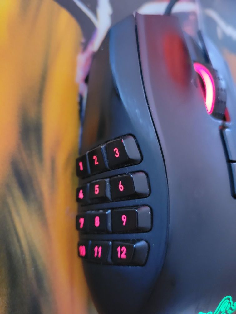Мышка Razer NAGA