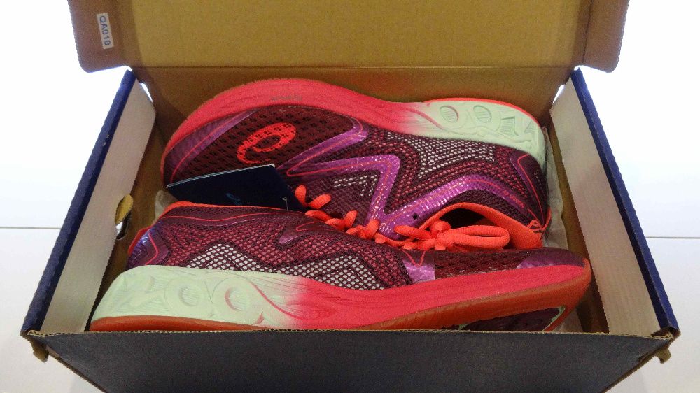 Asics Noosa FF Prune Red T772N 3367 R- 39 24,5 cm rózne rozmiary