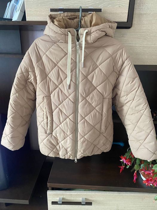 Зимова куртка,дуже тепла