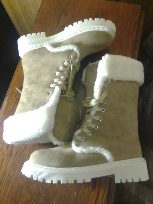 Продаю ботинки-черевики жіночі великого розміру