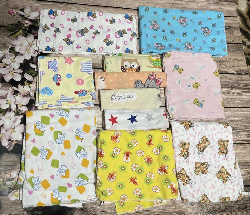 Набір постіль молоковідсмоктувач Avent мобіль BabyLove пелюшки іграшки