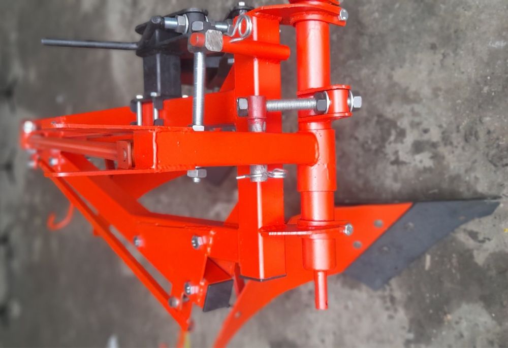 Плуг Віракс «WIRAX» 1/25, 2/25, 3/25 (з тягою під борону та без)