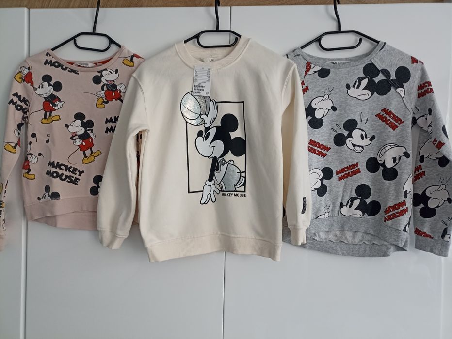 Bluzy z motywem mickey mouse h&m 3 szt roz.134