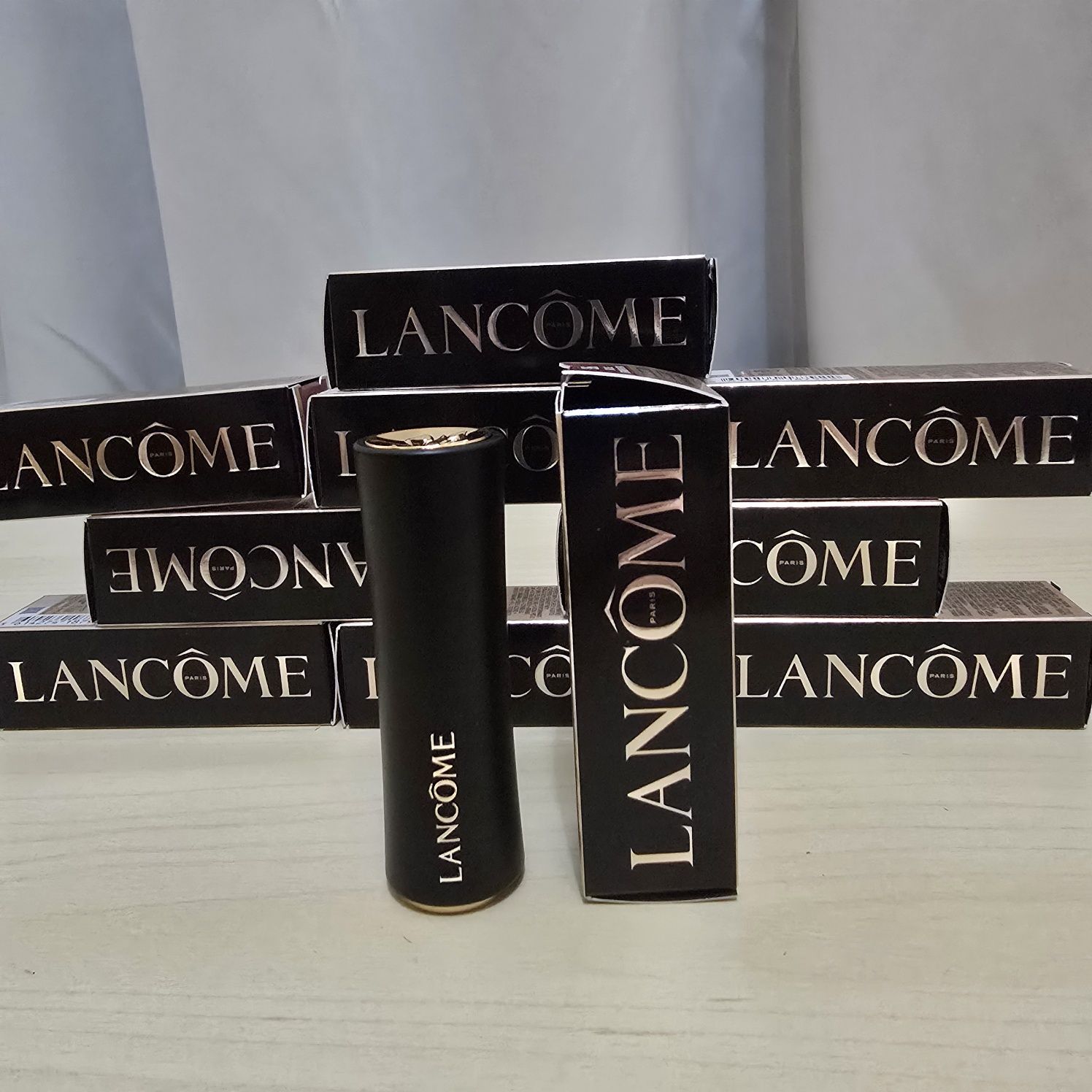 Lancome L'Absolu Rouge Drama Matte matowa pomadka do ust 296. Original