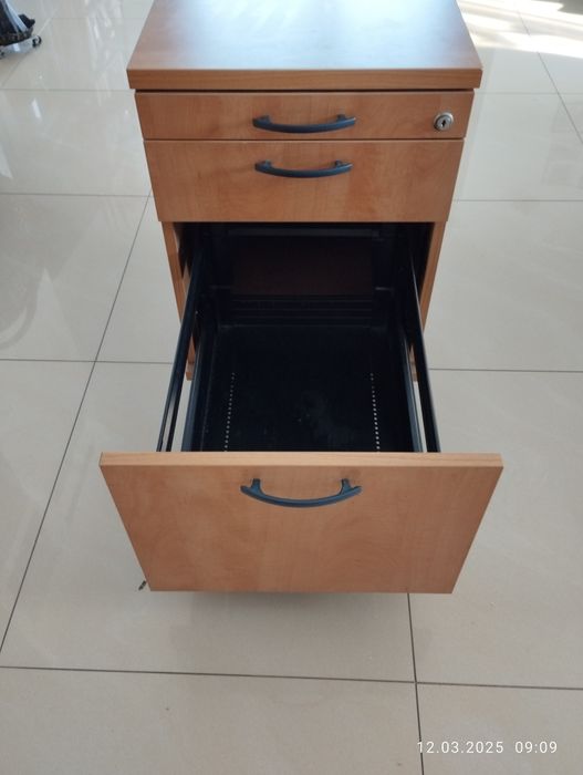 Szafka, kontener pod biurko