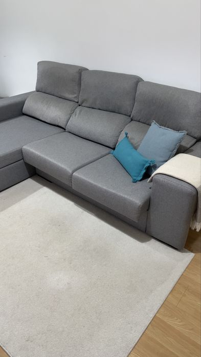Vendo sofá com chaise