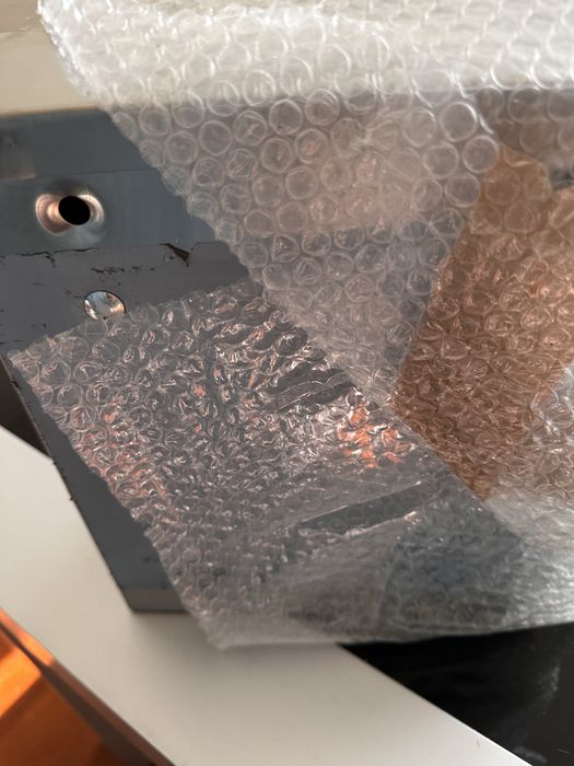 Caixa de correio nova em inox