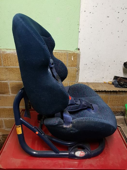 Fotelik samochodowy DELTIM. BRAK ISOFIX