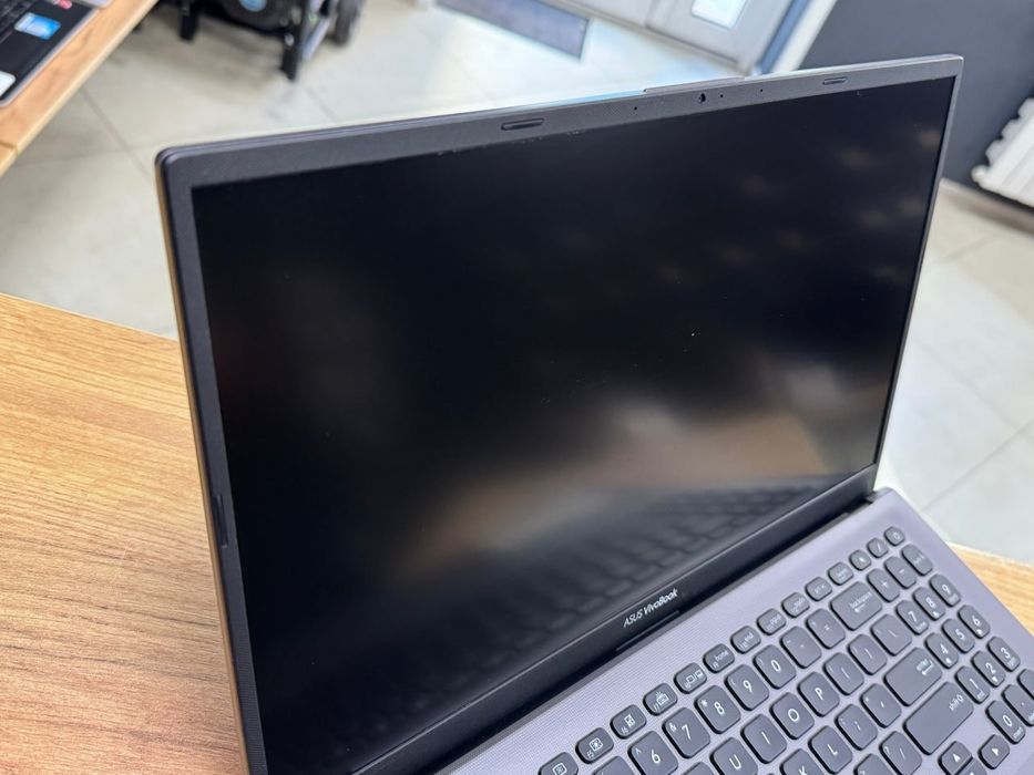В наявності Ноутбук Asus VivoBook  15.6" FullHD IPS