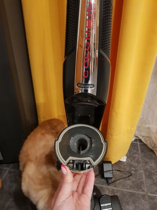 Аккумуляторный пылесос Delonghi colombina 32v