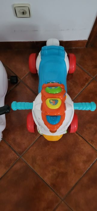 Brinquedos de criança  ate aos 4anos
