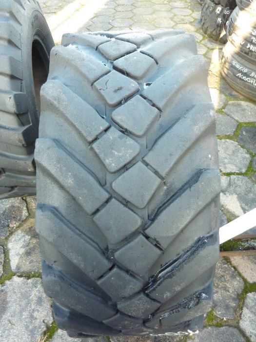 2x Opona używana 405/70-24 ; 405/70R24 16/70-24 SOLIDEAL 1400zł W1080