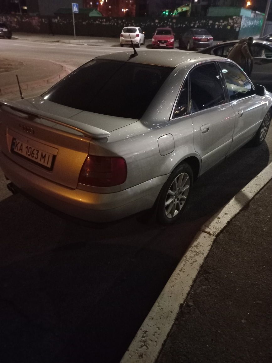 ПРОДАМ Audi A4В5 Sline