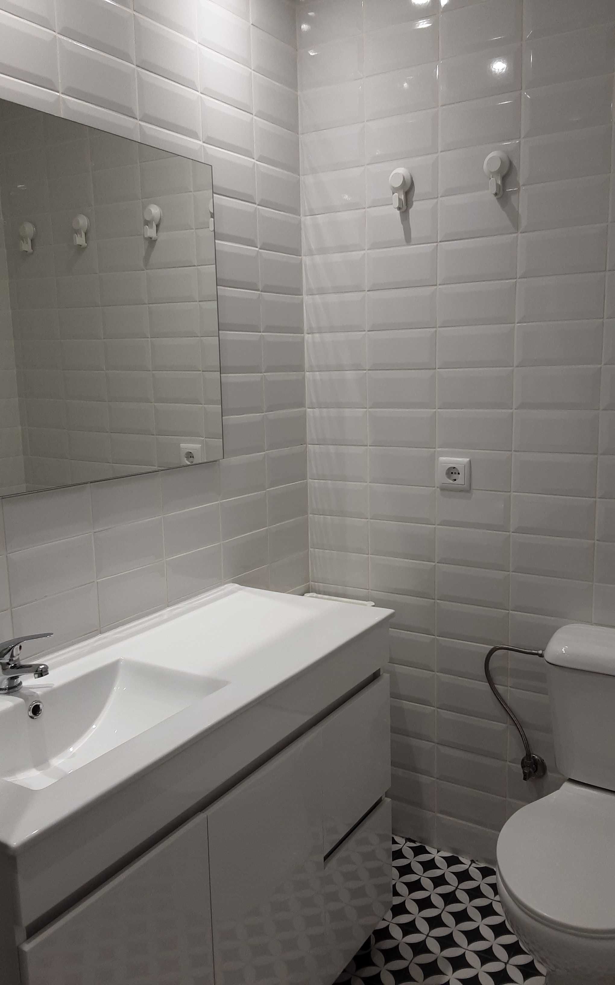 Apartamento em frente à estação de metro de Faria Guimarães.