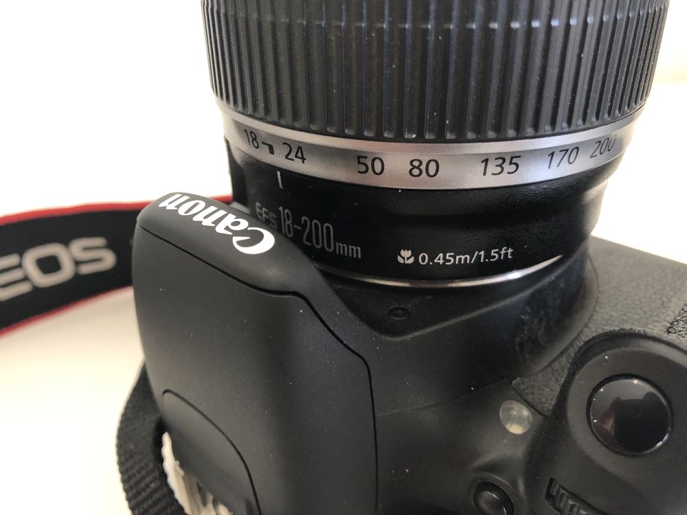 [KIT]Canon EOS Rebel t3i + Objetiva Canon ef-s 18-200mm Zoom f/3.5-5.6