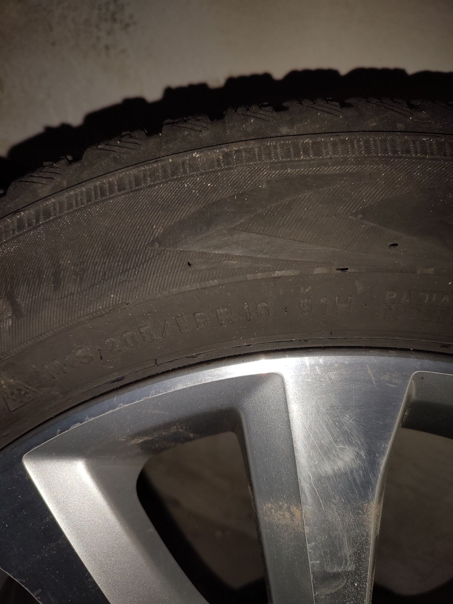 Komplet kół R16 do Passat B7