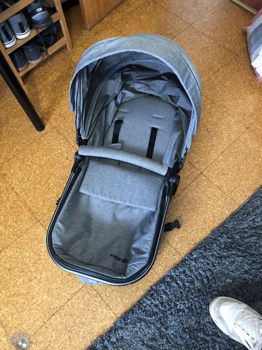 Alcofa para carrinho de bebé, Nania