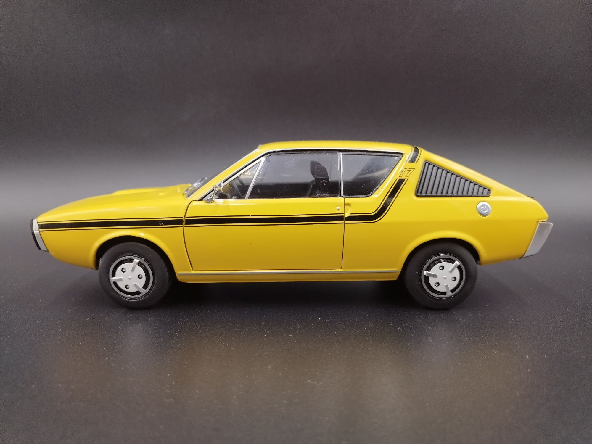 1:18 Solido Renault 17 model nowy