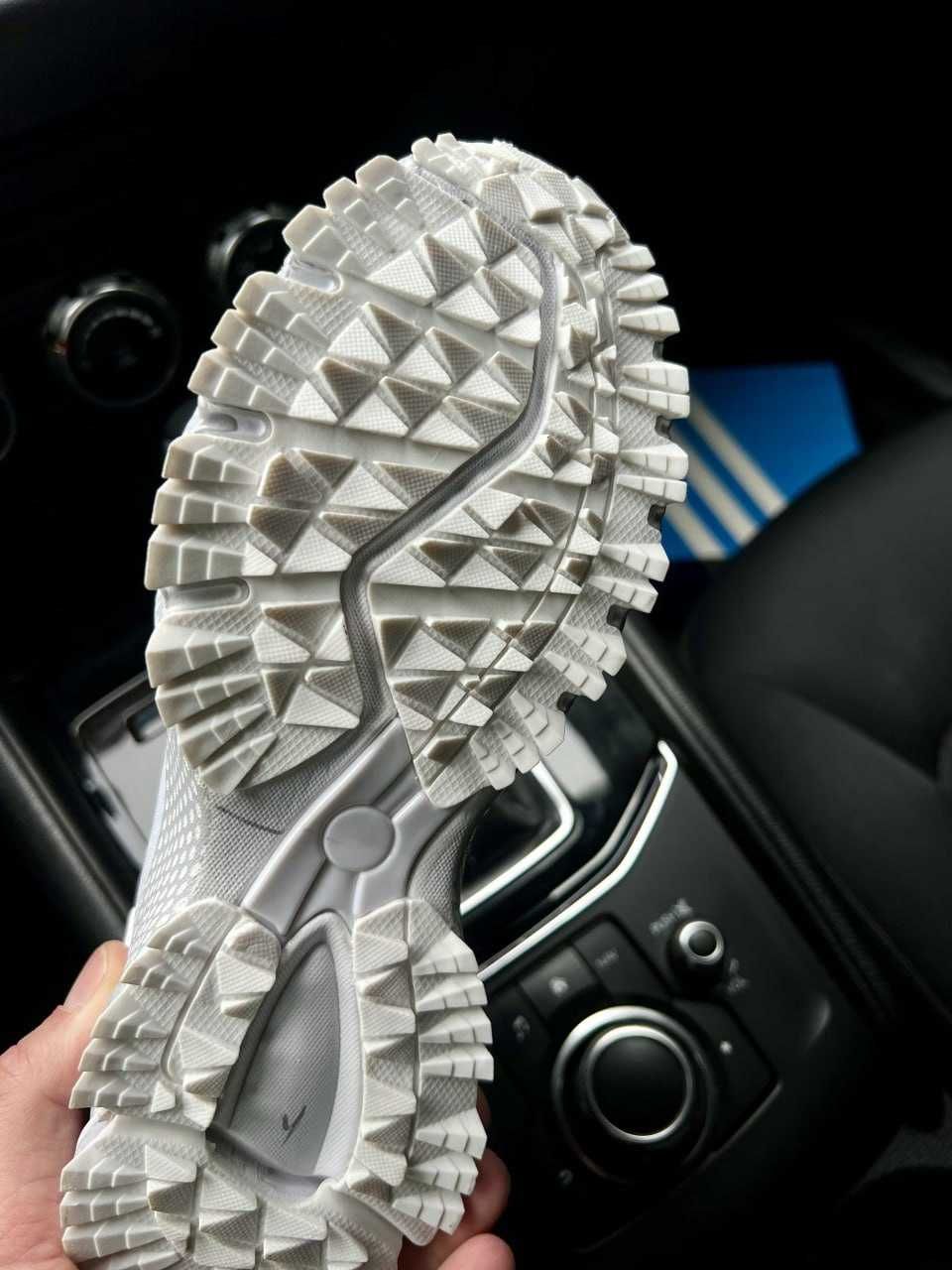 Кросівки жіночі Adidas Marathon TR сірі, сітка/текстиль, 36-41р