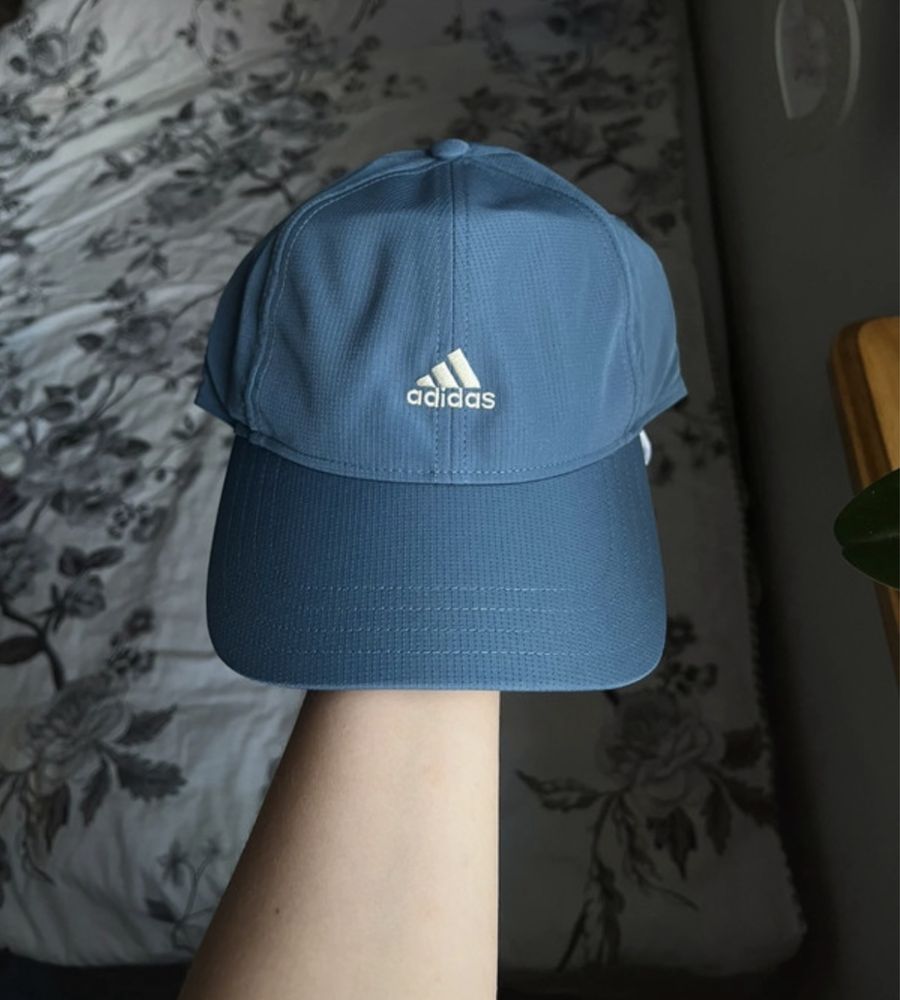 Nowa czapka Adidas
