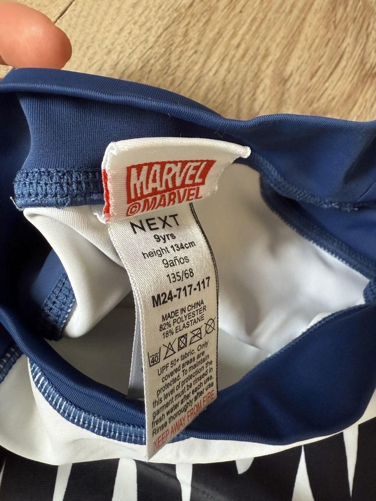 Koszulka do pływania chłopięca Next Marvel 134 cm