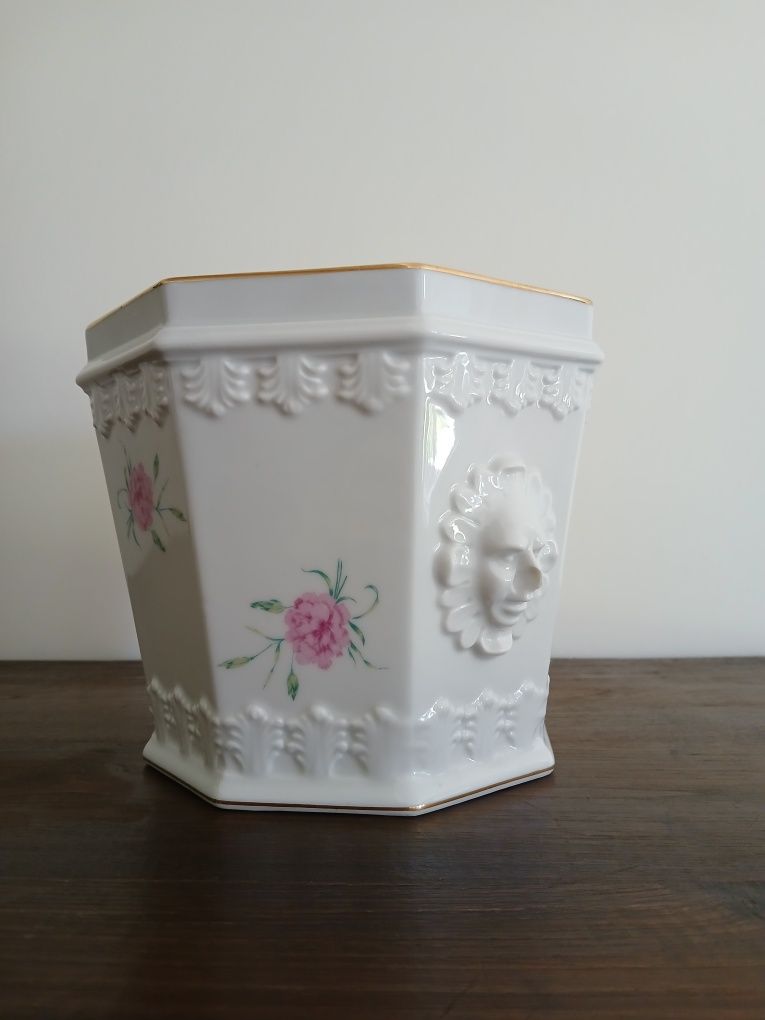 Vaso oitavado Vista Alegre. Bonito, raro e antigo