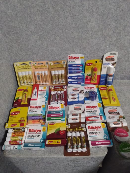Органічні бальзами,Carmex, Palmer's,Blistex,Sierra Bees