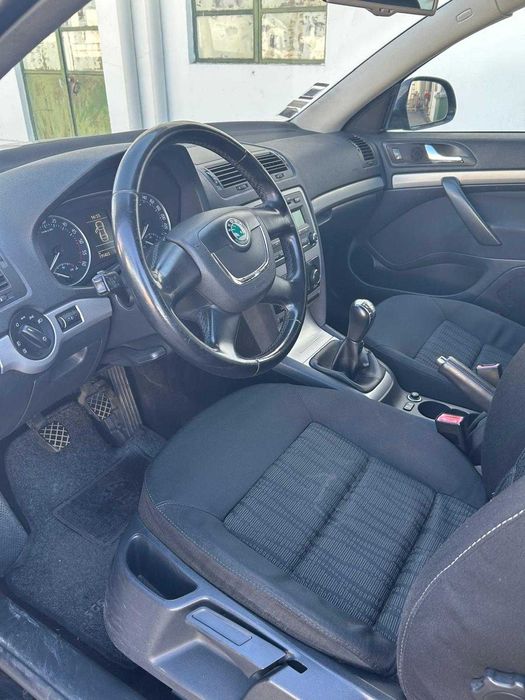 Skoda Octavia 1.6 (2010)