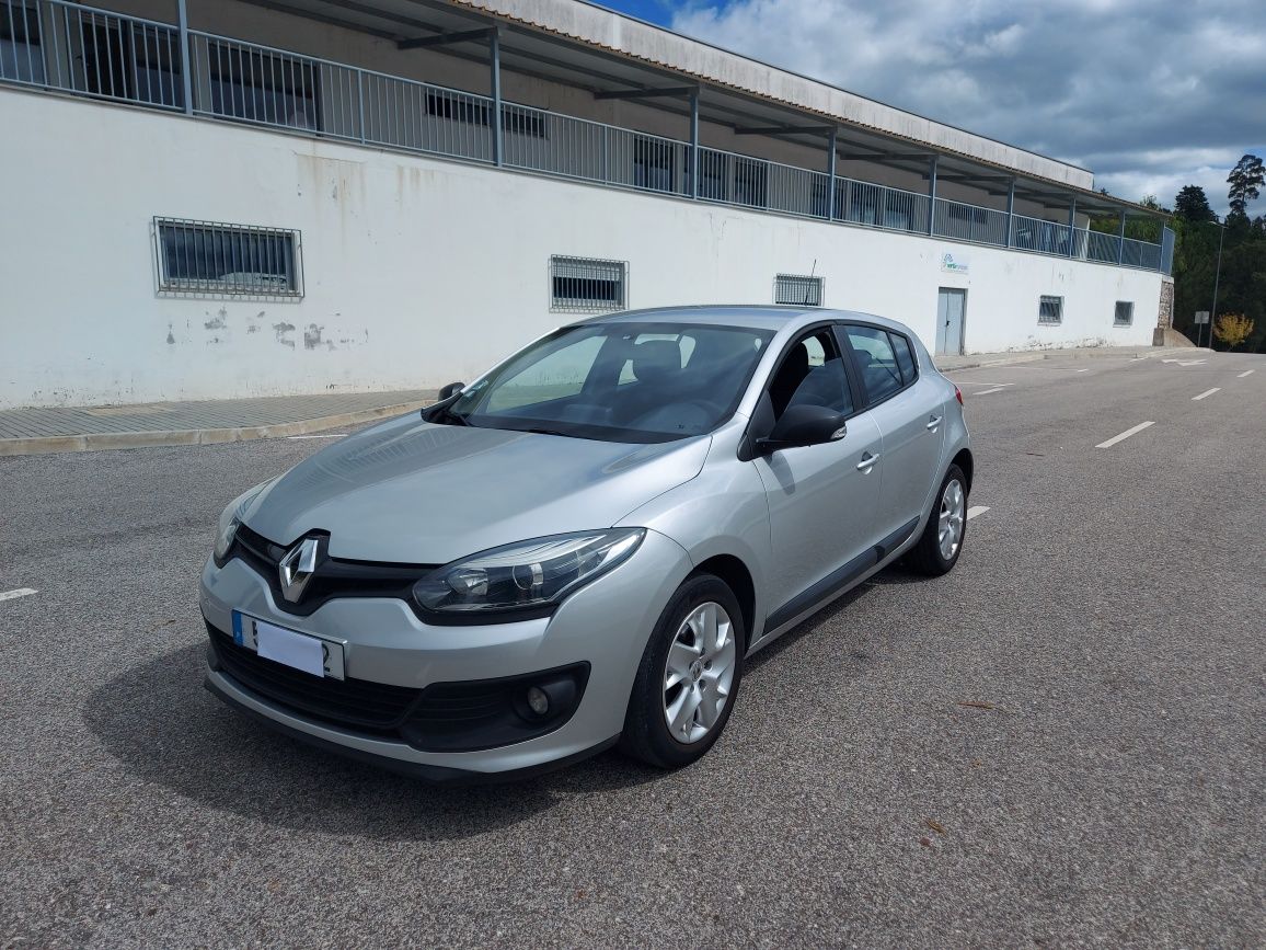 Renault Mégane III 1.5 DCI Confort 6 Velocidades Financiamento