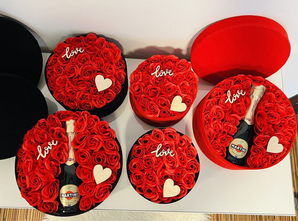 Gift Box róże na prezent flowerbox  zestaw dla niej serce premium