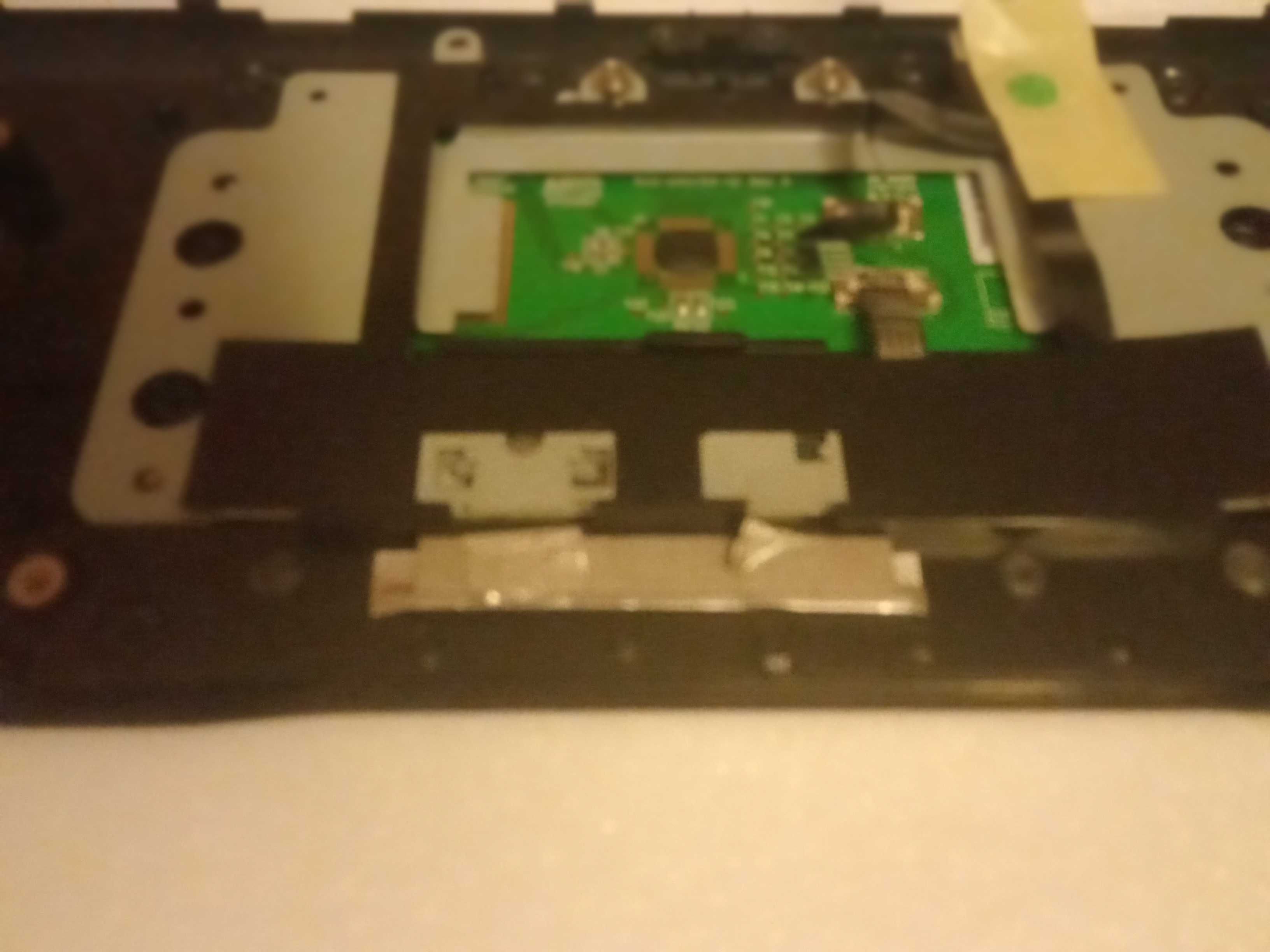 HP PAVILION ENTERTAINMENT PC Palmerst obudowa górna i sprawny TOUCHPAD