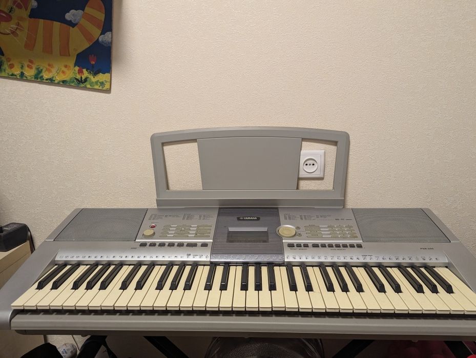 синтезатор Yamaha PSR 295