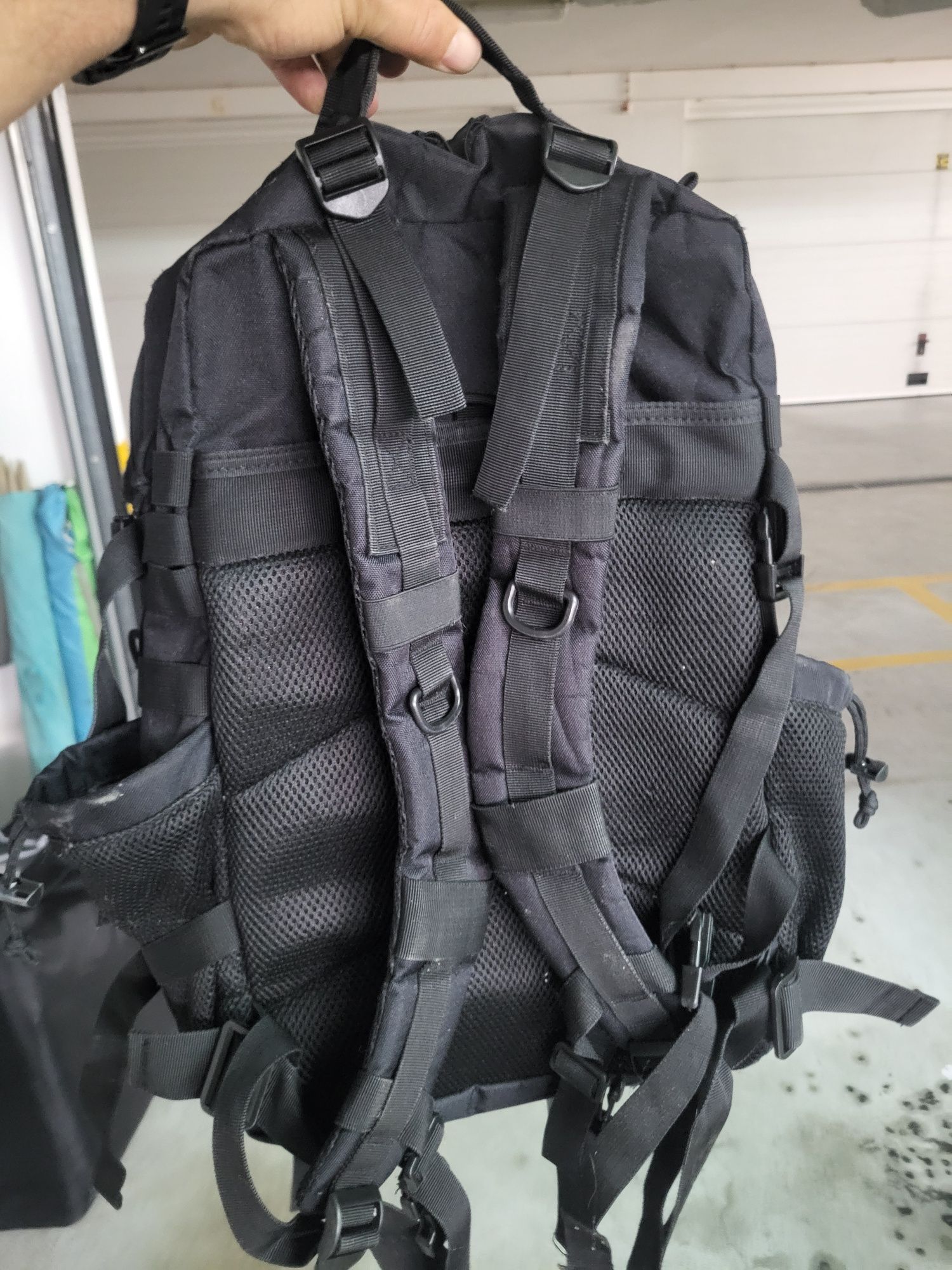 Mochila militar preta