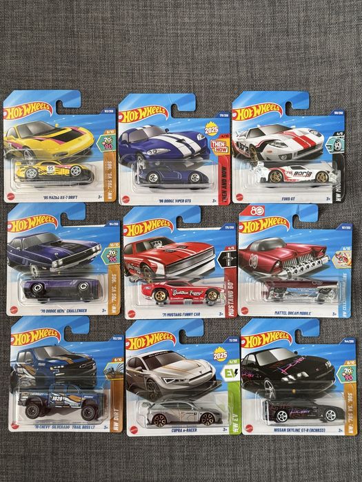 Hot Wheels zestaw 9 sztuk HW Mazda RX7 Ford GT Dodge Viper Mustang GTR