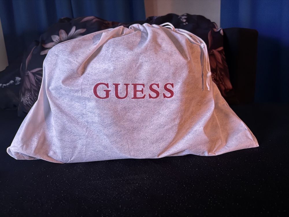 Torebka GUESS Nowa