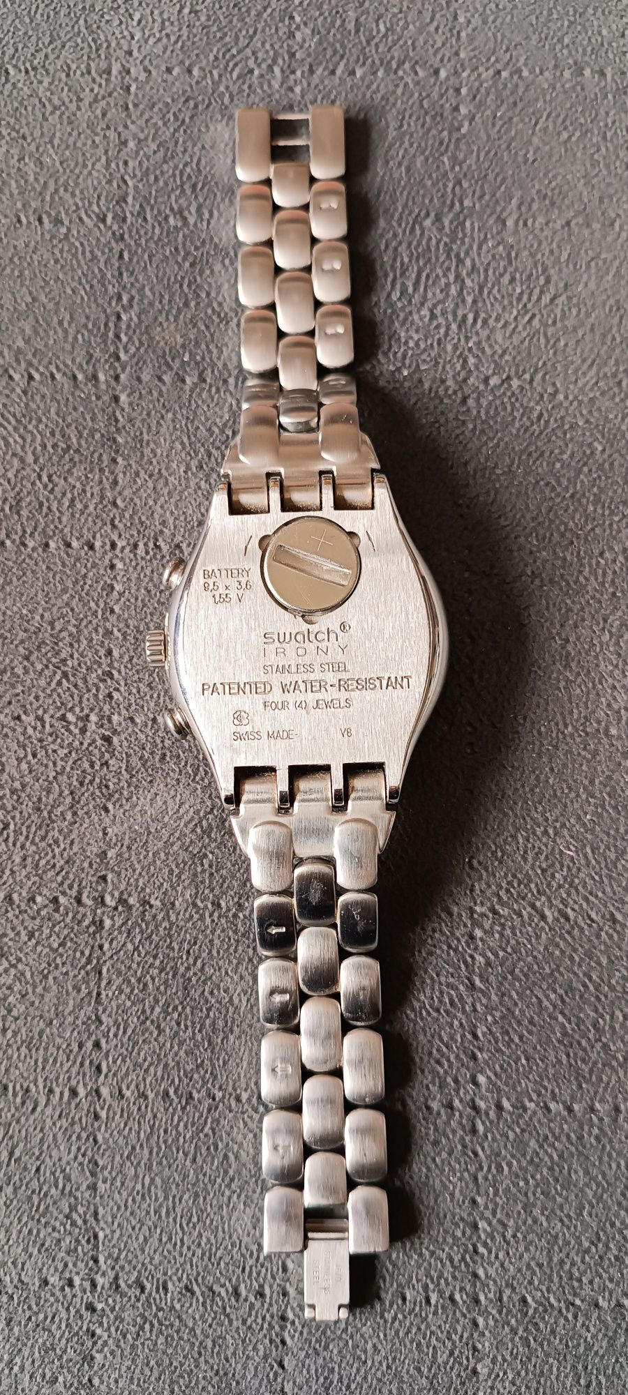 Relógio Swatch a funcionar perfeitamente
