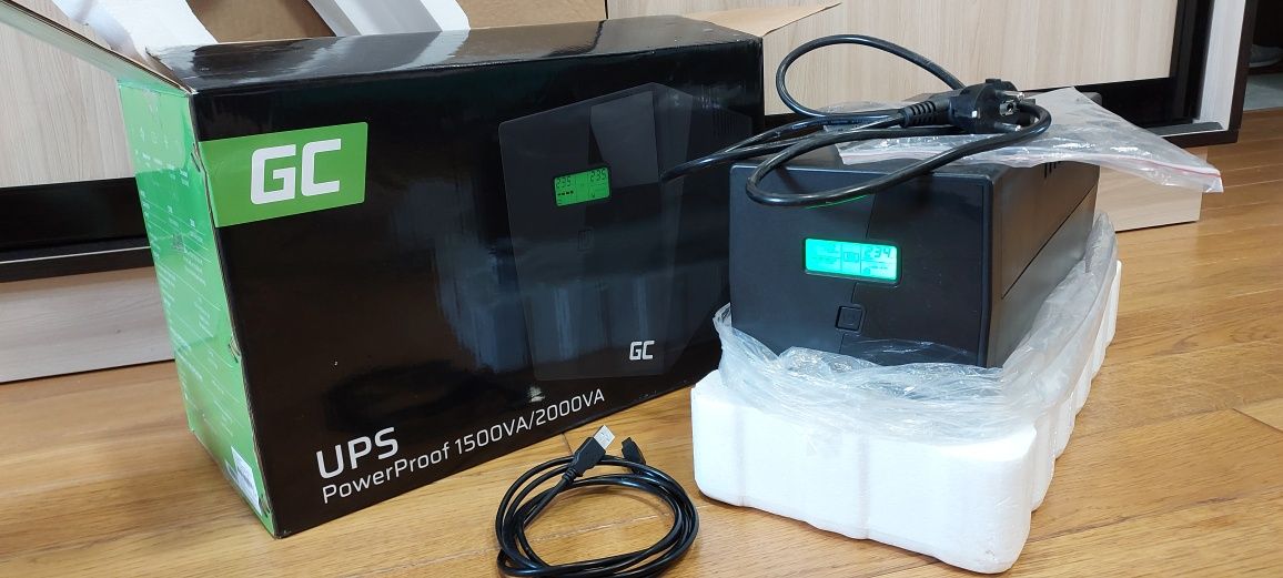 Лінійно-інтерактивний ДБЖ Green Cell UPS05 (2000VA/1200W)
