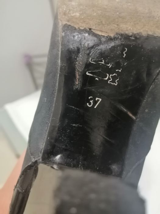 Botas Strena - em pele e verniz, preto+sapatos  castanhos em pele