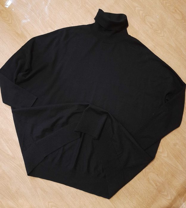 Cos черный аксесуар