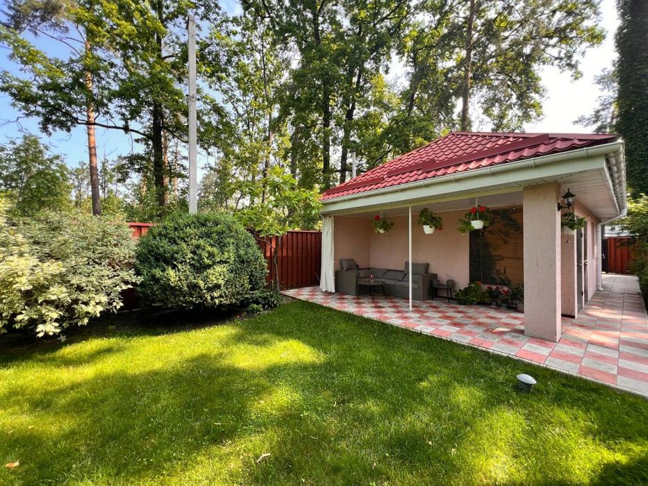 Продається неймовірний будинок неподалік від Центрального парку!