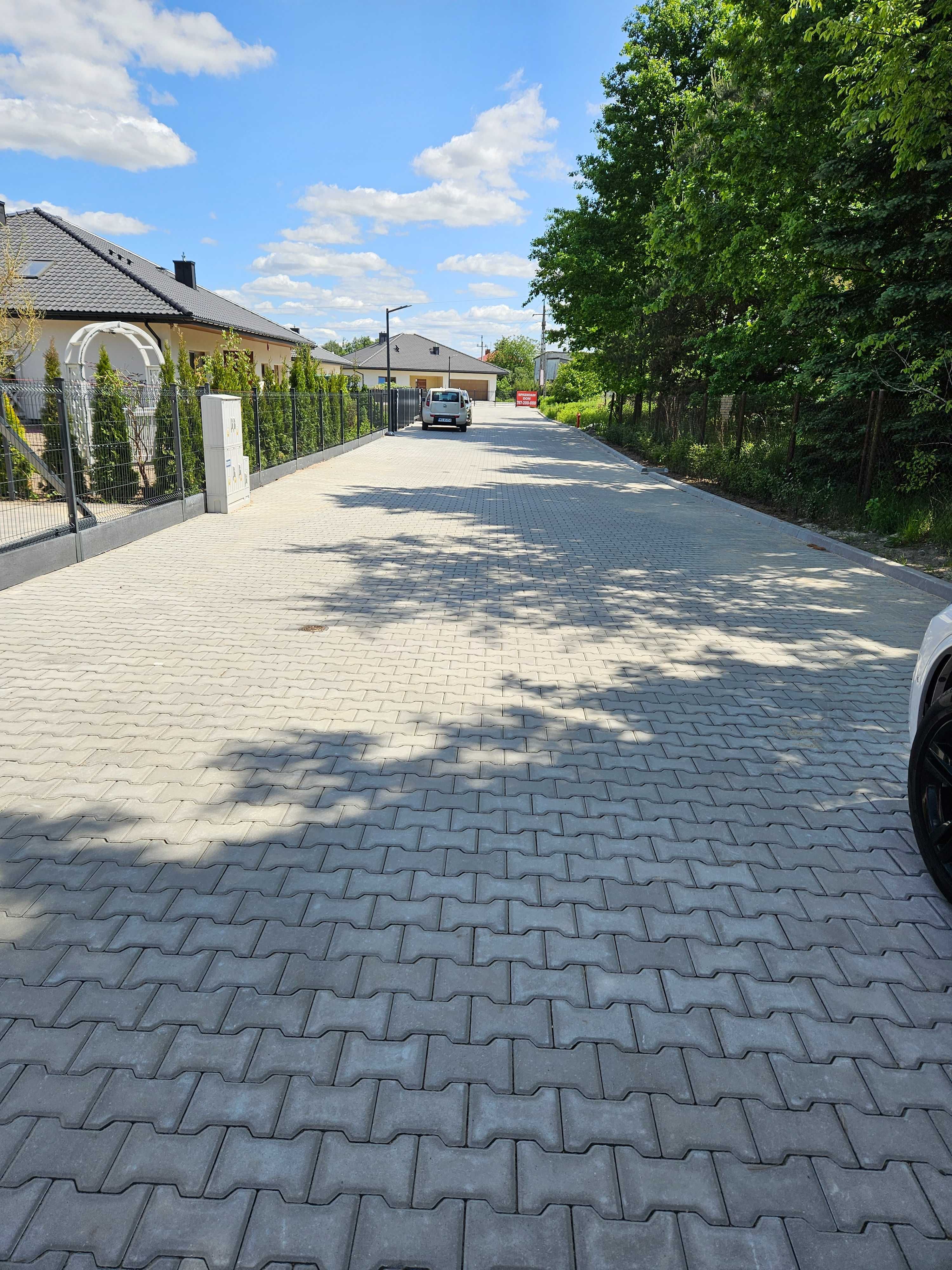 Układanie kostki brukowej duże powierzchnie drogi parkingi od A do Z
