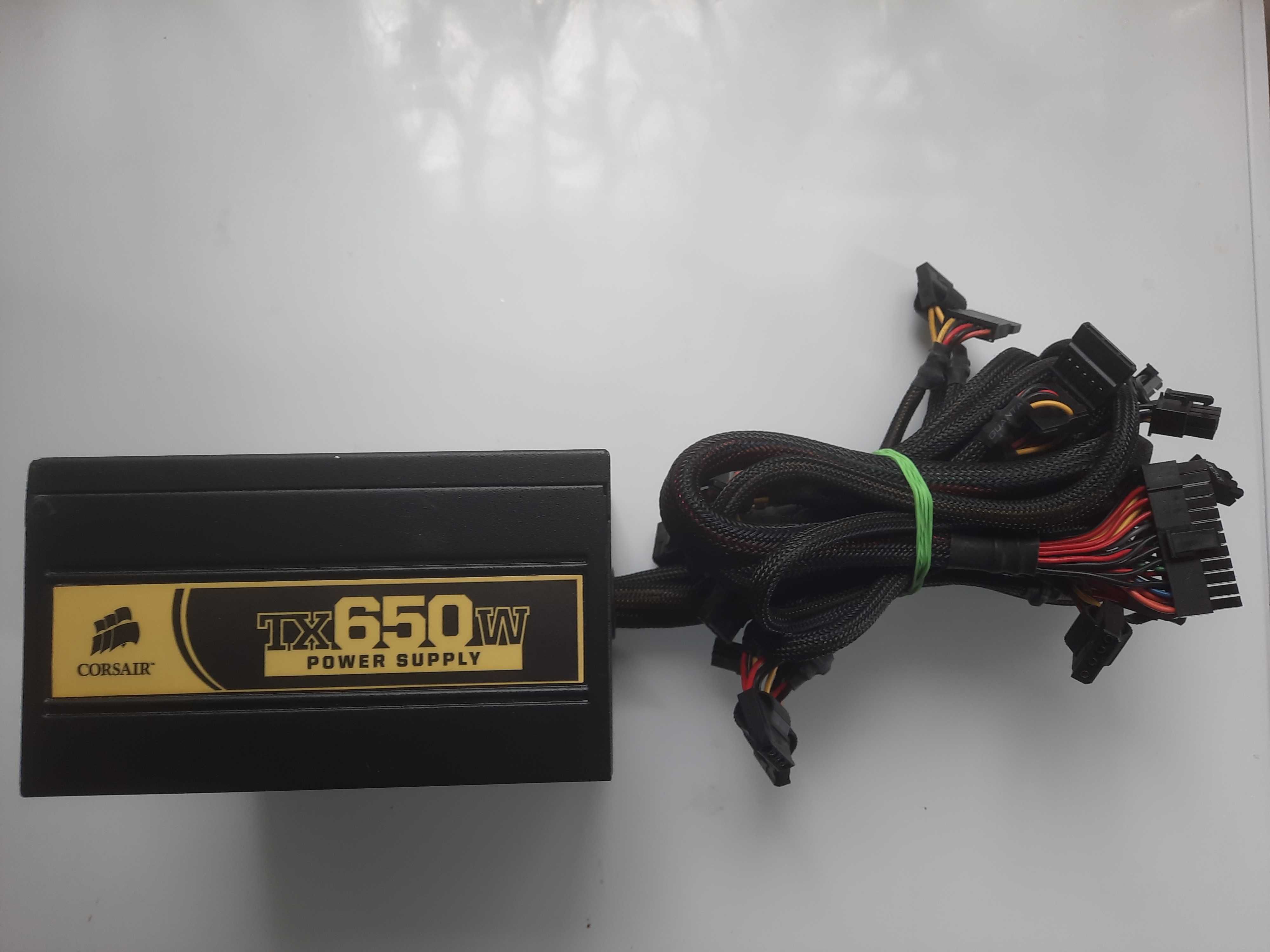 Продам Блок питания Corsair TX650 650W для ПК