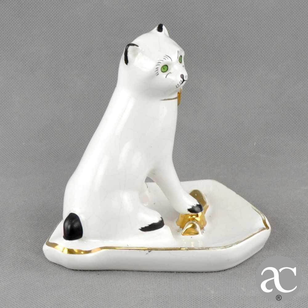 Cinzeiro em Faiança com forma de gato, Madalena Leiria