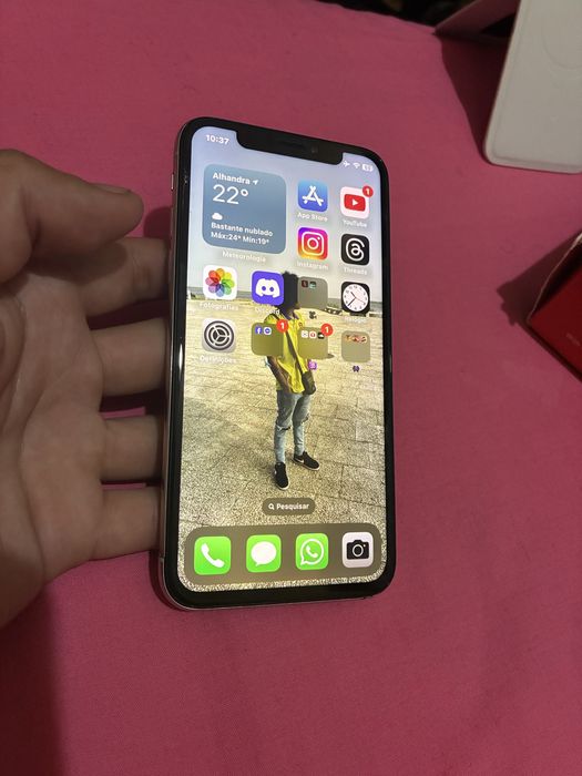 Iphone x usando com alguns defeitos