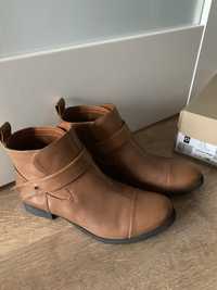 Buty Clarks skóra rozmiar 39